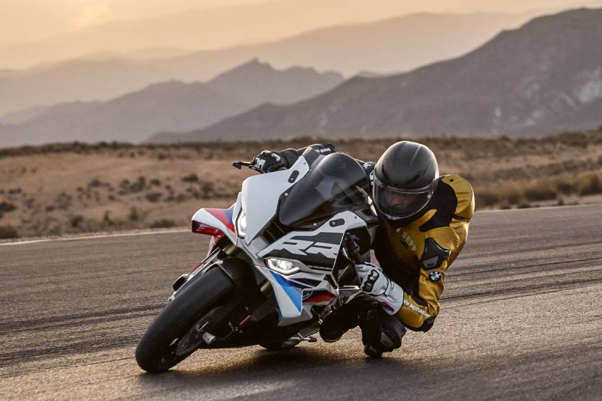 2026 BMW S 1000 RR